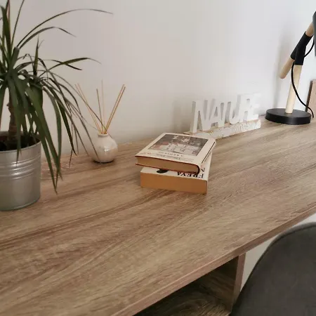 Liliom Apartment *